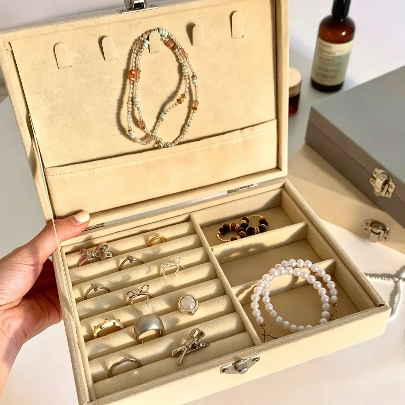 Portable Ring Storage Box Mini Earring Organizer Boxes Travel Jewelry Packaging Case Multifunctional Necklace Collection Cases
Portable Ring Storage Box Mini Earring Organizer Boxes Travel Jewelry Packaging Case Multifunctional Necklace Collection Cases