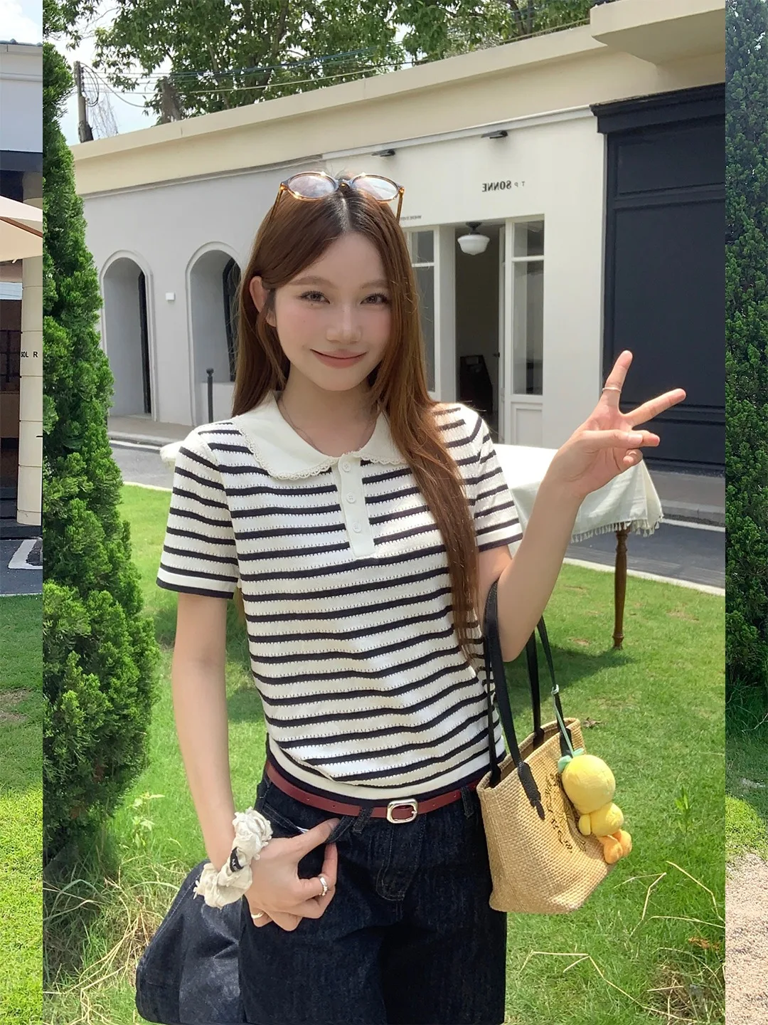 Korean Style Lace Trimmed Doll Collar Striped Short Sleeve Knitted Shirt Women's Slim Fit Hollow Thin Shirt Summer Top
Korean Style Lace Trimmed Doll Collar Striped Short Sleeve Knitted Shirt Women's Slim Fit Hollow Thin Shirt Summer Top