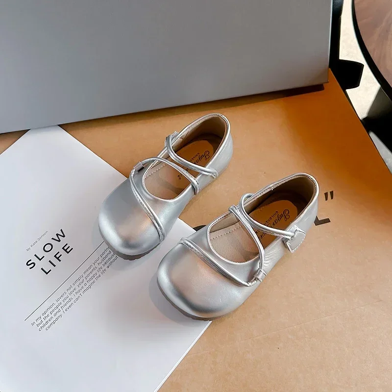 Girls Fashion Shoes Non-slip 2025 Children Flats Dance Performace Shoes Round Toes Kids Princess Shoes Pu Leather Soild Color
Girls Fashion Shoes Non-slip 2025 Children Flats Dance Performace Shoes Round Toes Kids Princess Shoes Pu Leather Soild Color