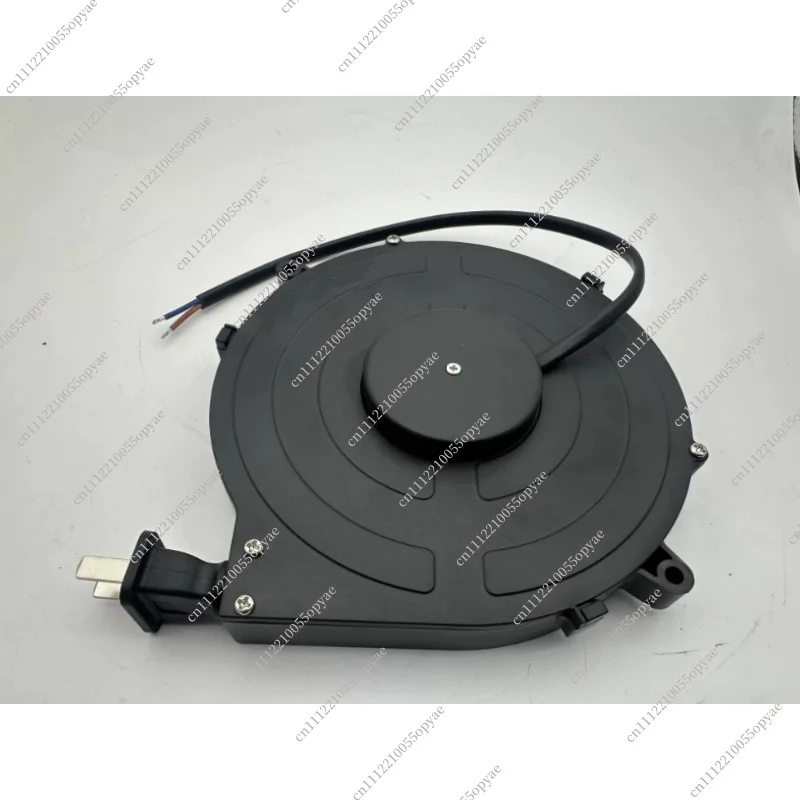 Automatic Retractable Cable Reel 3 Core Power Cord Signal Wire Organizer Winder Extension Cable Coiling Drum Reel
Automatic Retractable Cable Reel 3 Core Power Cord Signal Wire Organizer Winder Extension Cable Coiling Drum Reel