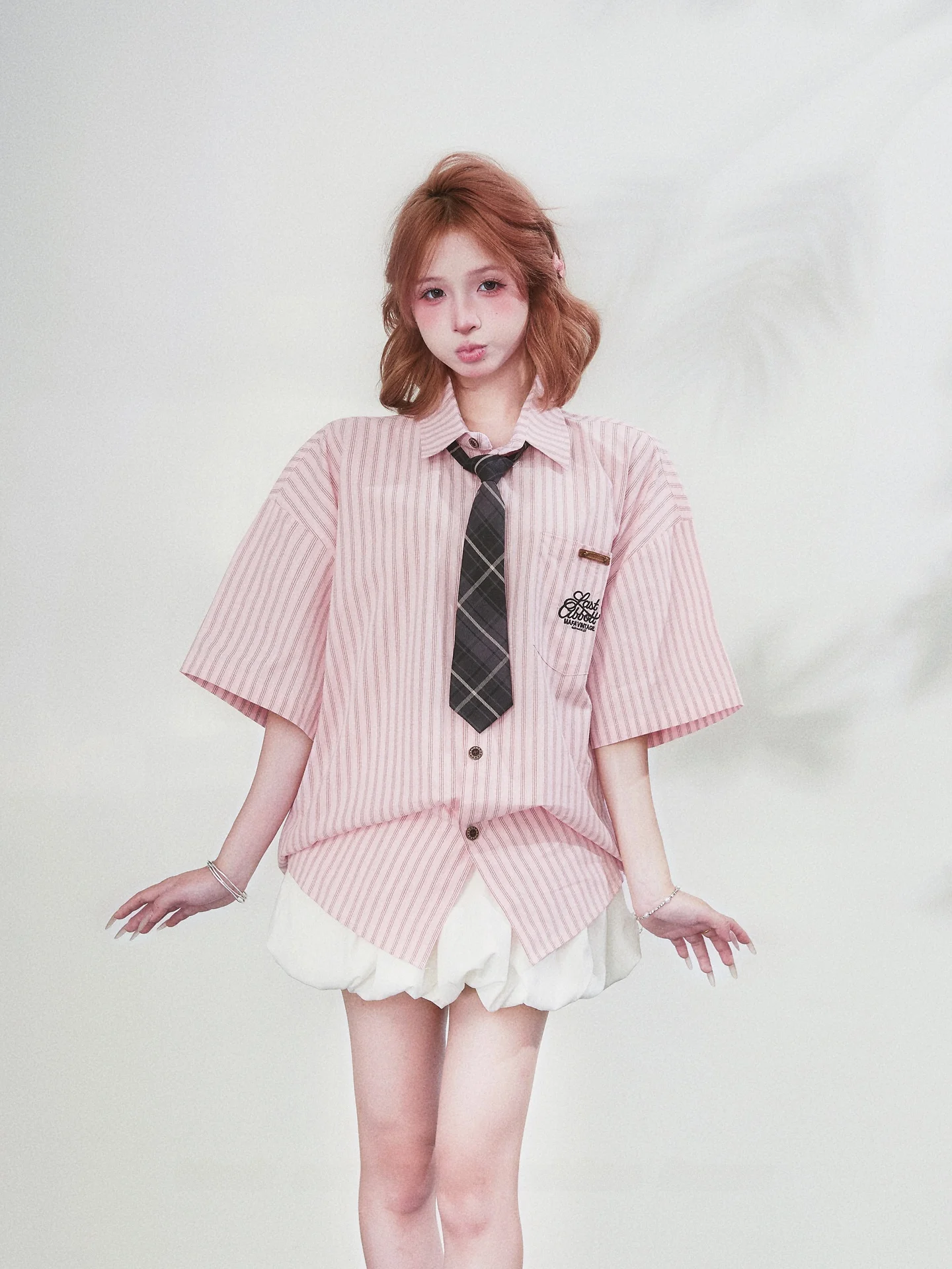Dopamine College Style Women's Loose Oversize Striped Short Sleeve Shirt Pink Lazy Necktie Top Breathable Cotton Summer Fashion
Dopamine College Style Women's Loose Oversize Striped Short Sleeve Shirt Pink Lazy Necktie Top Breathable Cotton Summer Fashion