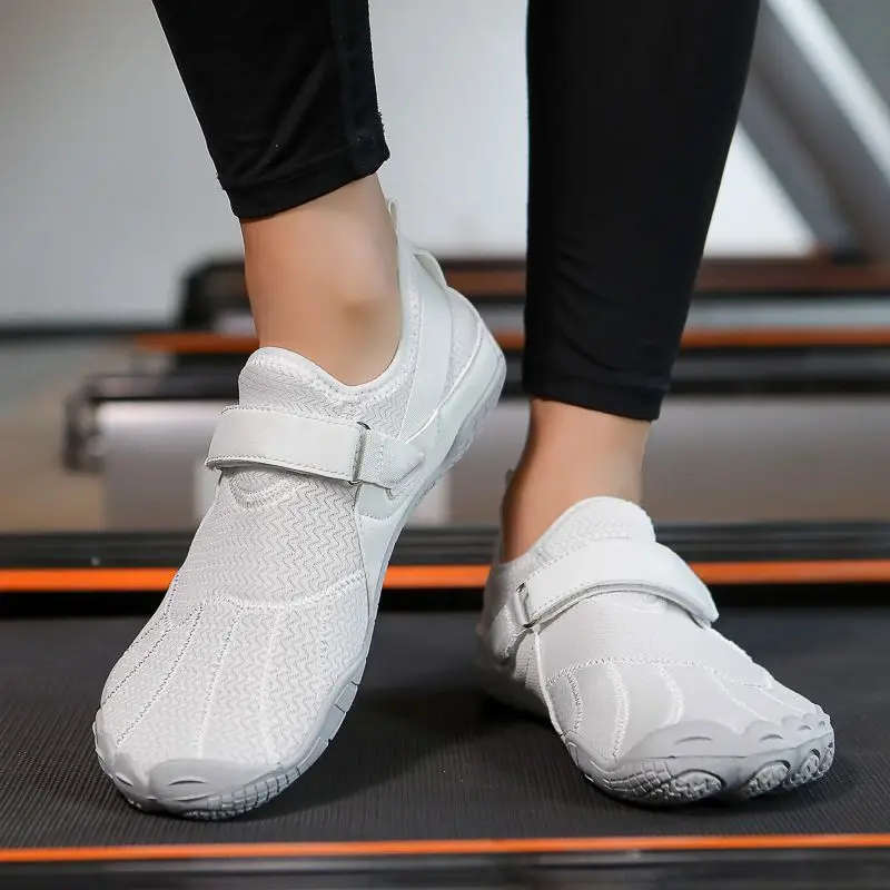 2026 Outdoor Men's And Women's Beach Shoes Summer New Breathable, Quick Drying, Lightweight River Tracing Shoes
2026 Outdoor Men's And Women's Beach Shoes Summer New Breathable, Quick Drying, Lightweight River Tracing Shoes