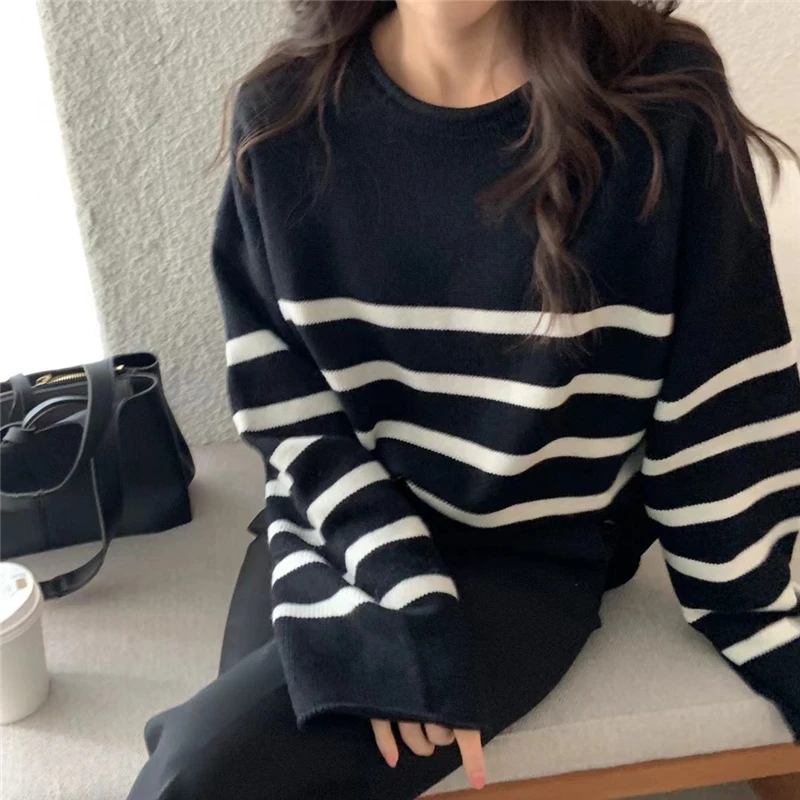 Autumn Women's Pullovers Long Sleeve Top O Neck Stripe Loose Casual Sweaters&Jumpers Ladies Clothing Oversized Sweater Women
Autumn Women's Pullovers Long Sleeve Top O Neck Stripe Loose Casual Sweaters&Jumpers Ladies Clothing Oversized Sweater Women