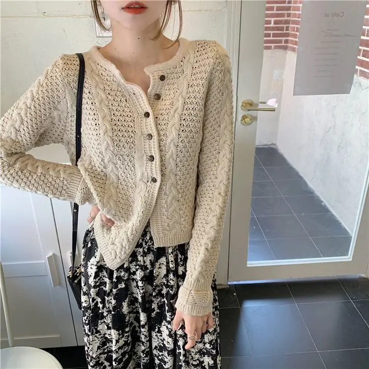 Sweater jacket, women's bottom coat, spring loose and versatile sweater, cardigan, new year's trendy cardigan, short top
Sweater jacket, women's bottom coat, spring loose and versatile sweater, cardigan, new year's trendy cardigan, short top