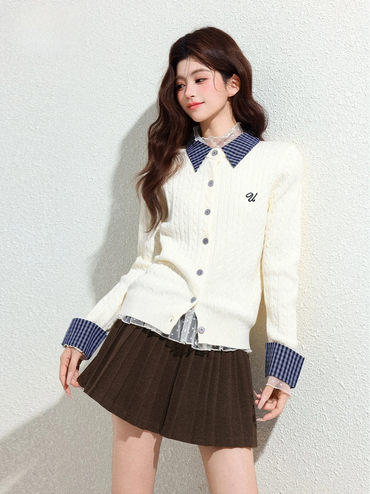 Casual Neck Knitted Cardigan Women's Peach Color Fake Two-Piece Summer Leisure Sweater Jacket College Style 2026 New Arr...
Casual Neck Knitted Cardigan Women's Peach Color Fake Two-Piece Summer Leisure Sweater Jacket College Style 2026 New Arr...