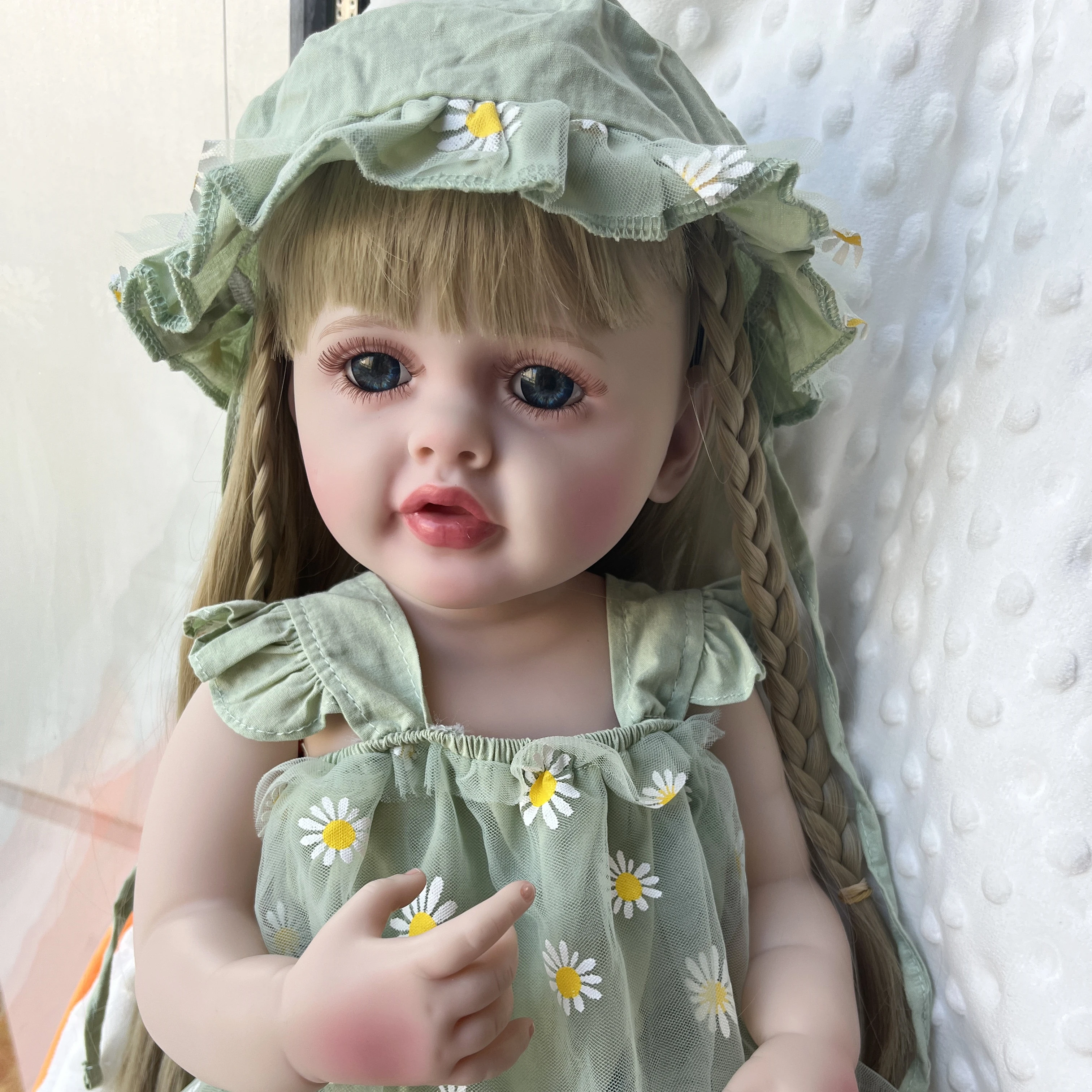 22-дюймовая реалистичная кукла реборн ручной работы для девочек, силиконовая виниловая мягкая игрушка для маленьких девочек, игрушка для детей
22-дюймовая реалистичная кукла реборн ручной работы для девочек, силиконовая виниловая мягкая игрушка для маленьких девочек, игрушка для детей