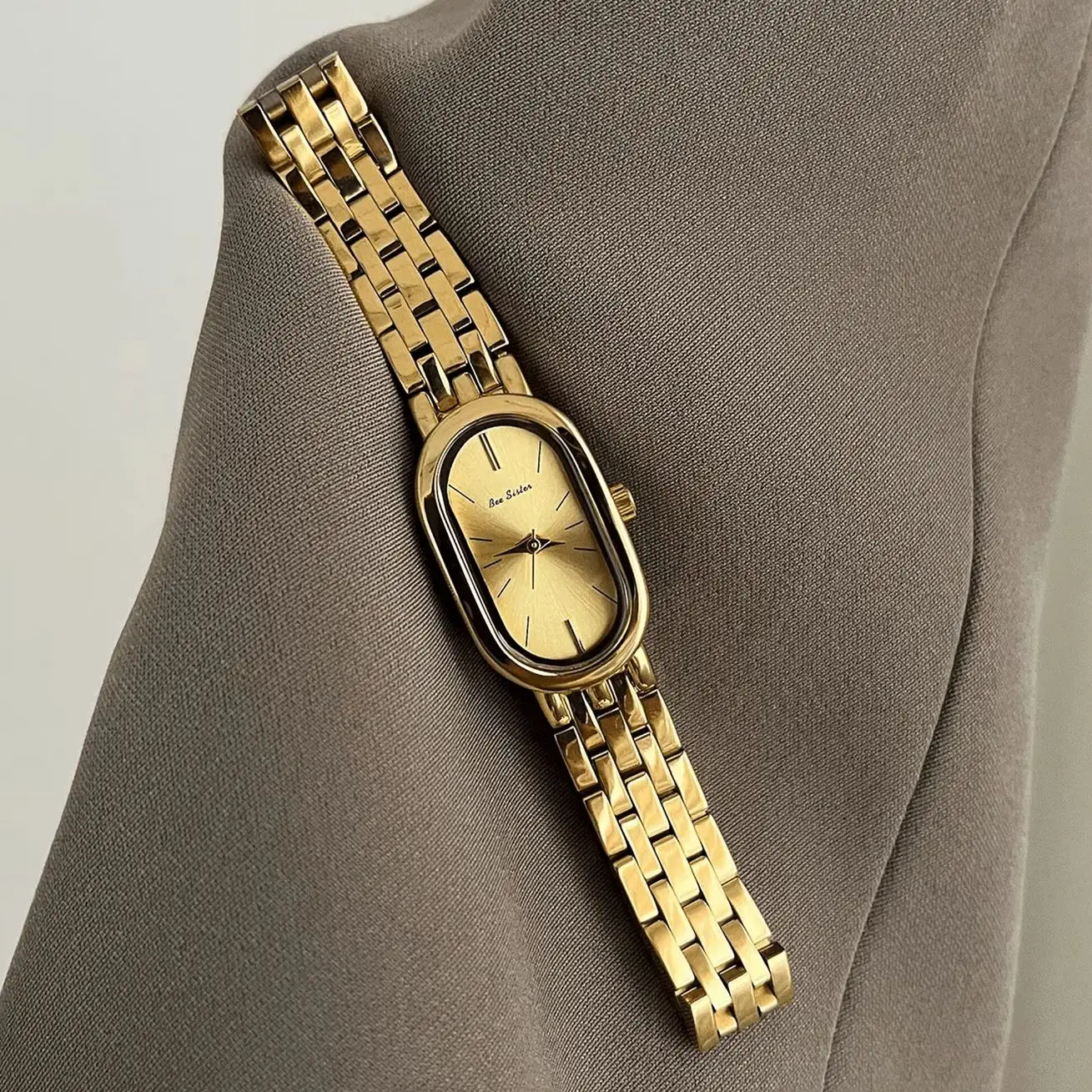 BS Vintage Oval Women's watches Luxury Minimalist Quartz Wristwatch Ladies Elegant Dress Waterproof Woman Watch Gift For Women
BS Vintage Oval Women's watches Luxury Minimalist Quartz Wristwatch Ladies Elegant Dress Waterproof Woman Watch Gift For Women
