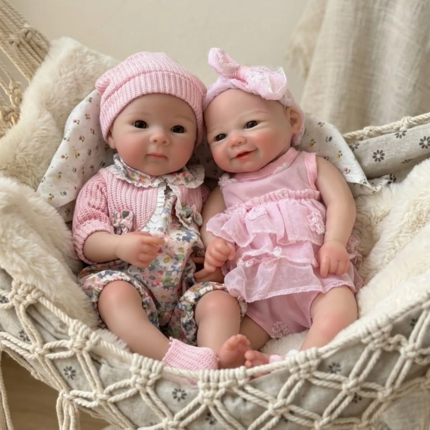 OtardDolls 13-Inch Reborn Doll Soft Silicone Girl Bettie&Vivienne Open Mouth Hand-Painted Collectible Gift for Girls
OtardDolls 13-Inch Reborn Doll Soft Silicone Girl Bettie&Vivienne Open Mouth Hand-Painted Collectible Gift for Girls