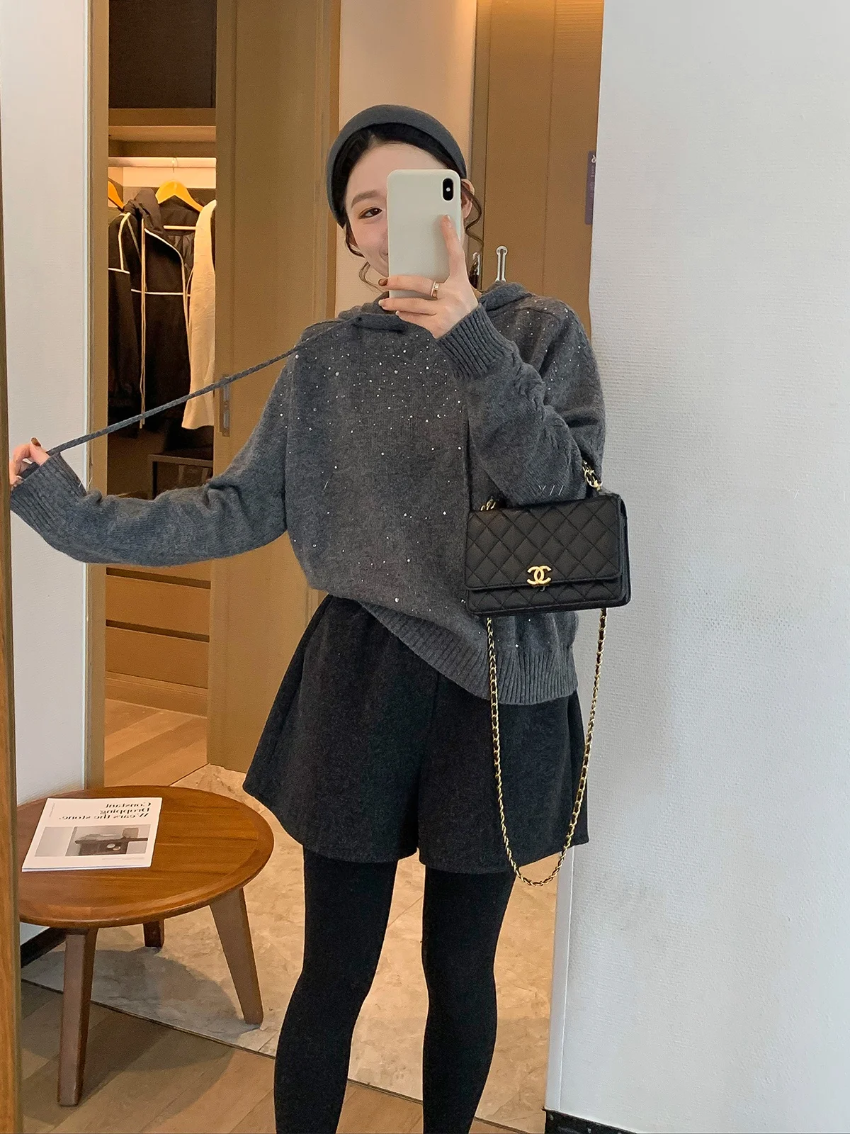 Ay Long Sve вязаная шапка женская модная зимняя новая толстовка с капюшоном Love Devil Fi Drill корейский свободный трикотаж
Ay Long Sve вязаная шапка женская модная зимняя новая толстовка с капюшоном Love Devil Fi Drill корейский свободный трикотаж