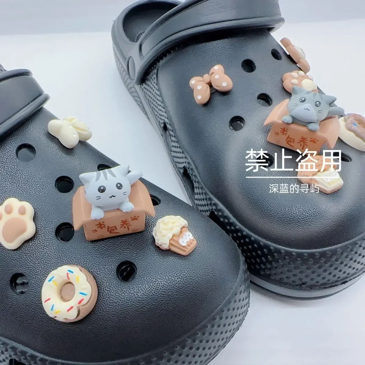 Милый Кот серии горячие подвески для Crocs прекрасное украшение для сабо сандалии Ins популярные аксессуары горячие украшения Детские Подарки для девочек
Милый Кот серии горячие подвески для Crocs прекрасное украшение для сабо сандалии Ins популярные аксессуары горячие украшения Детские Подарки для девочек