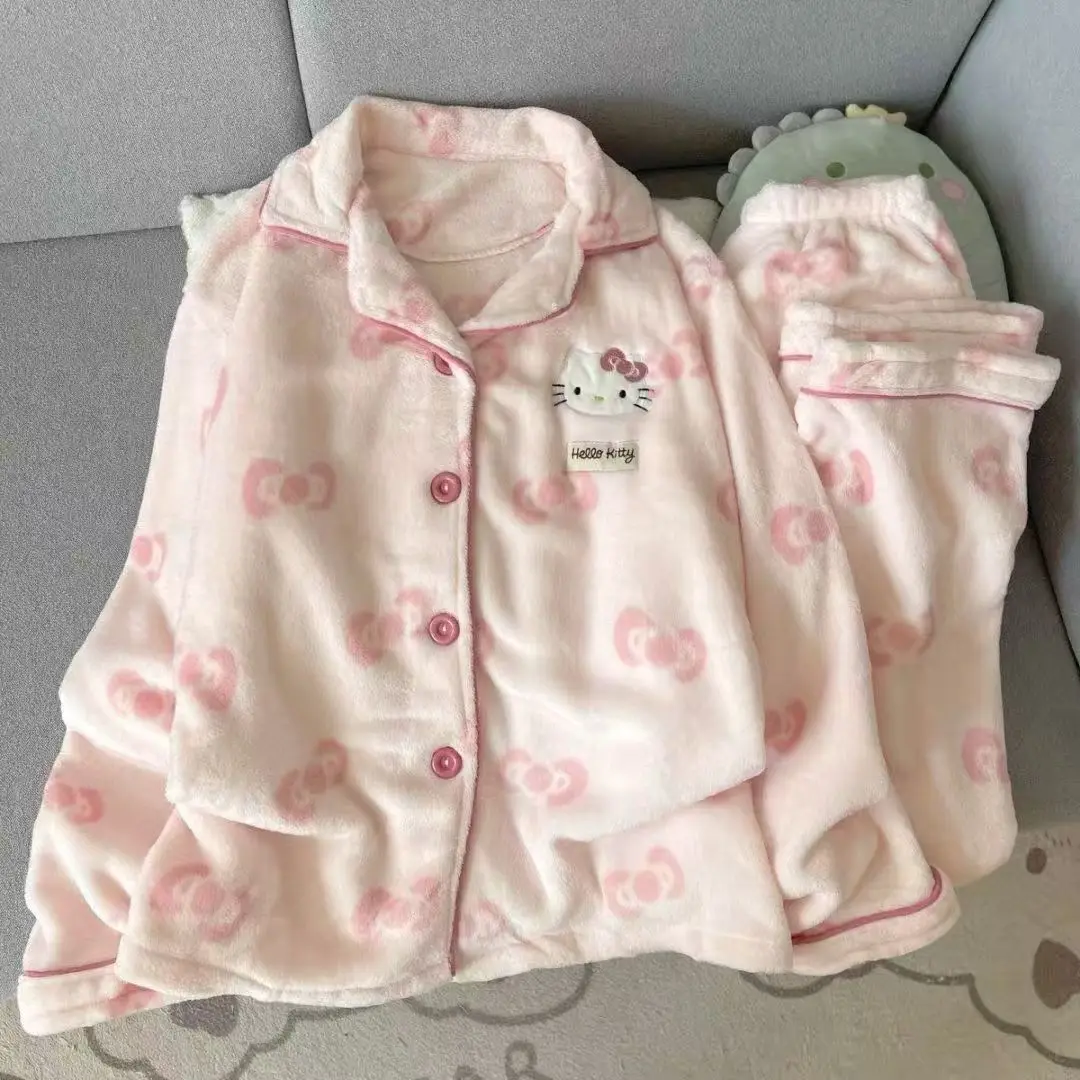 Sanrio Flannel Pajamas for Women in Autumn and Winter Thick and Plush Cartoon Cute Hello Kitty Home Suit Set
Sanrio Flannel Pajamas for Women in Autumn and Winter Thick and Plush Cartoon Cute Hello Kitty Home Suit Set