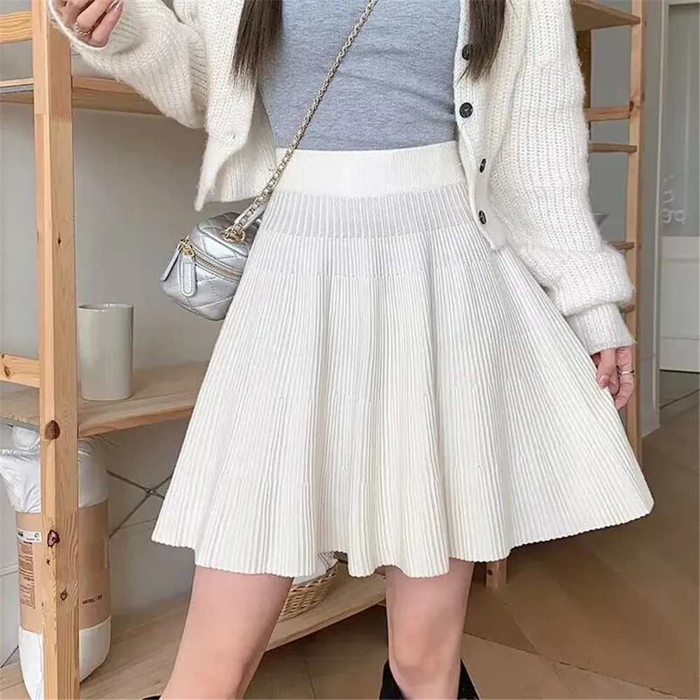Knitted High Vintage All-match Skirts for Women Short 2024 New Korean Style Pleated Autumn Chic Women's Clothing y2k clothing
Knitted High Vintage All-match Skirts for Women Short 2024 New Korean Style Pleated Autumn Chic Women's Clothing y2k clothing