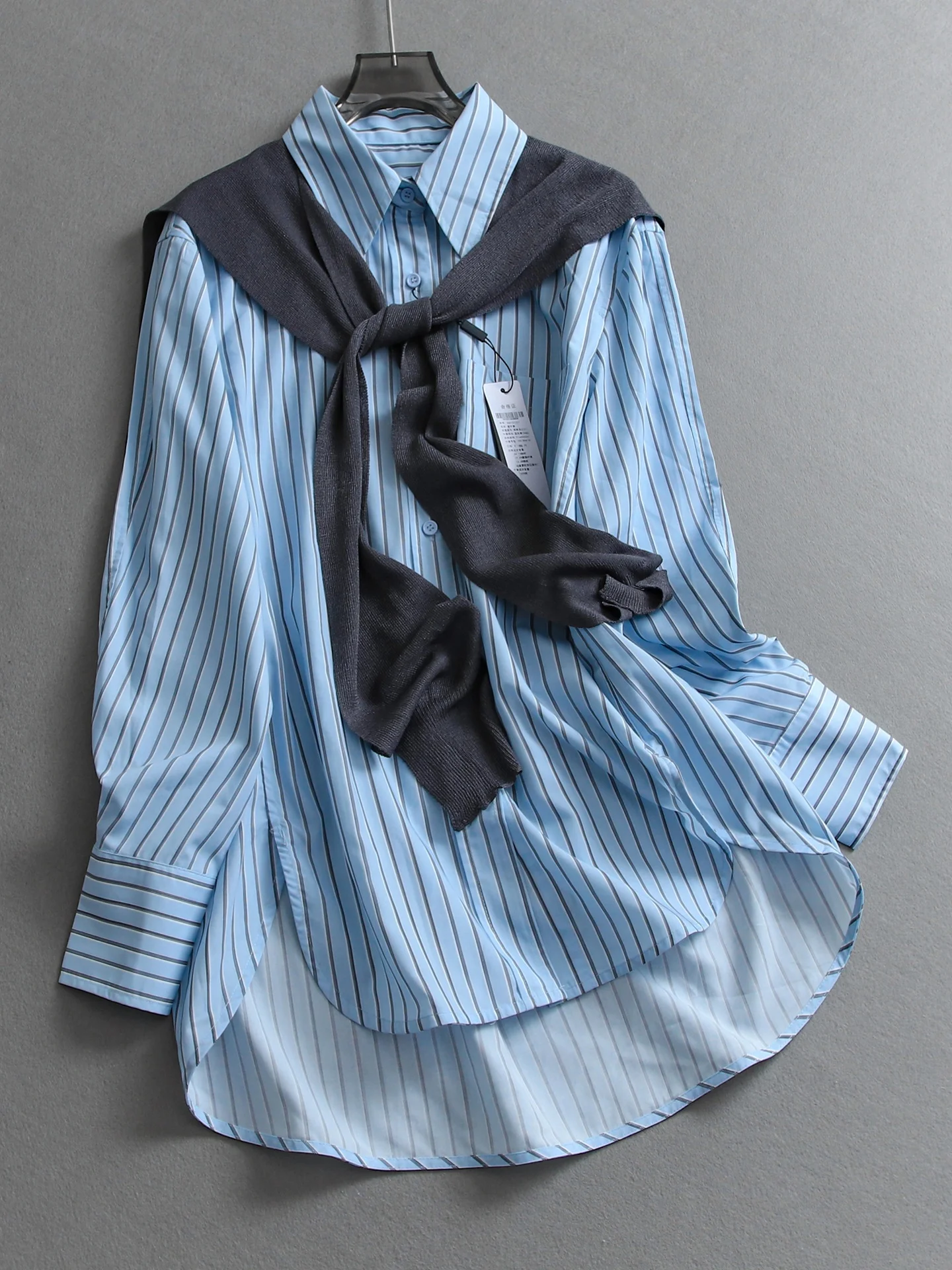 Casual Striped Loose Women's Long Sleeve Shirt Real Two-Piece Shawl Spring 2026 Slimming Effect Cotton Knitted Cardigan
Casual Striped Loose Women's Long Sleeve Shirt Real Two-Piece Shawl Spring 2026 Slimming Effect Cotton Knitted Cardigan