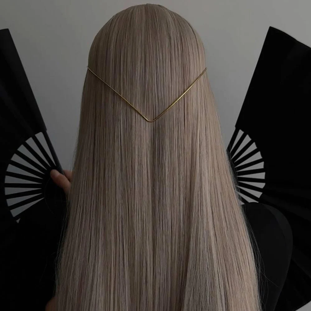 Minimalist Geometric Metal Wire Headband Sleek V Shape Halo Crown Futuristic Silent Luxury Invisible Hair Decoration
Minimalist Geometric Metal Wire Headband Sleek V Shape Halo Crown Futuristic Silent Luxury Invisible Hair Decoration