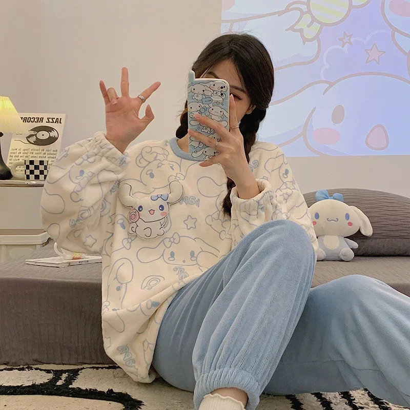 Sanrio winter pajamas women's coral fleece thickened warm round neck two-piece set jade cinnamon dog women's pajamas loungewear
Sanrio winter pajamas women's coral fleece thickened warm round neck two-piece set jade cinnamon dog women's pajamas loungewear