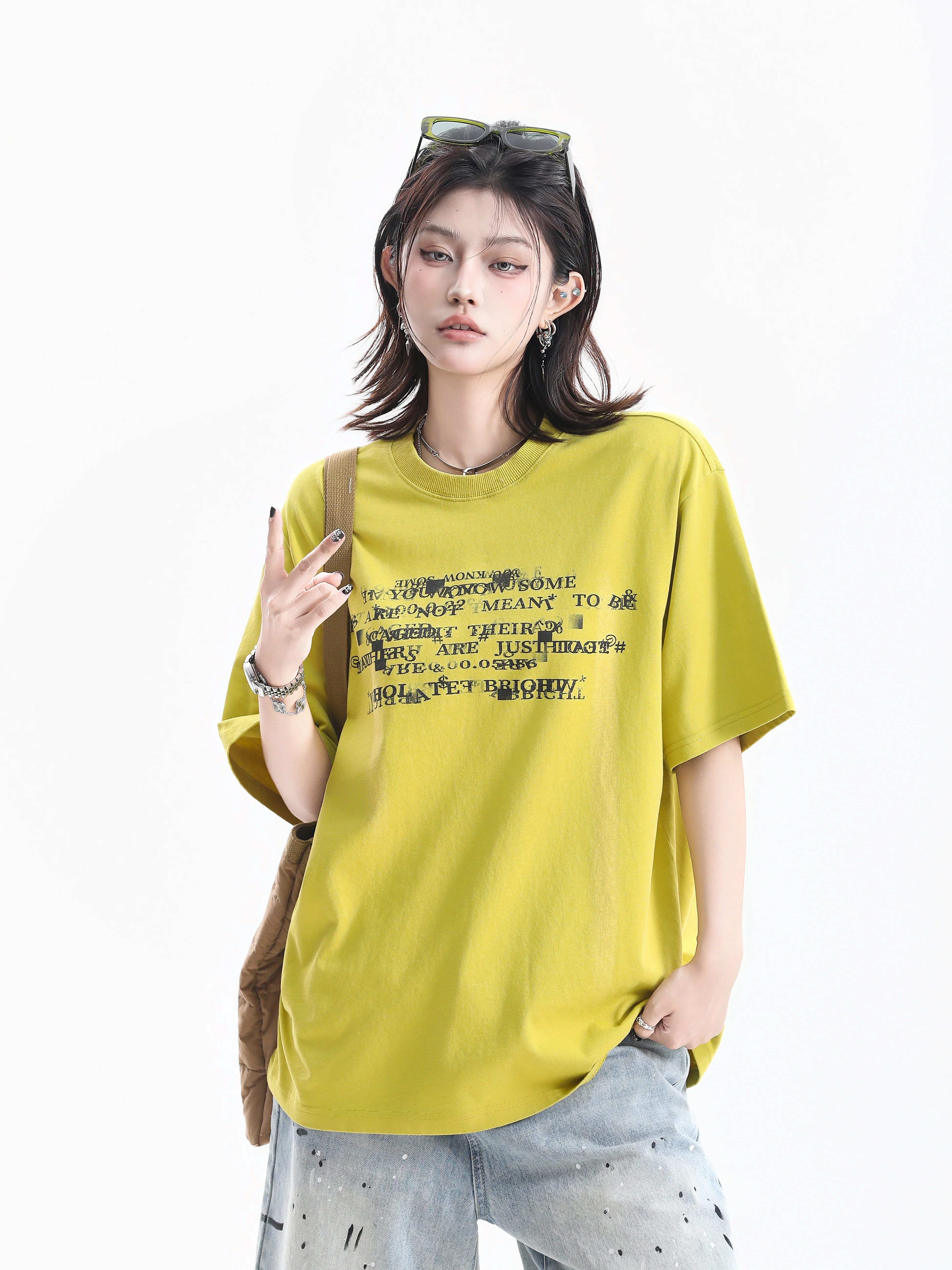 Retro Style Cotton Short Sleeve T-Shirt with Letter Print Loose Fit Unisex Vintage High Street Couple Top Small Ball Ball
Retro Style Cotton Short Sleeve T-Shirt with Letter Print Loose Fit Unisex Vintage High Street Couple Top Small Ball Ball