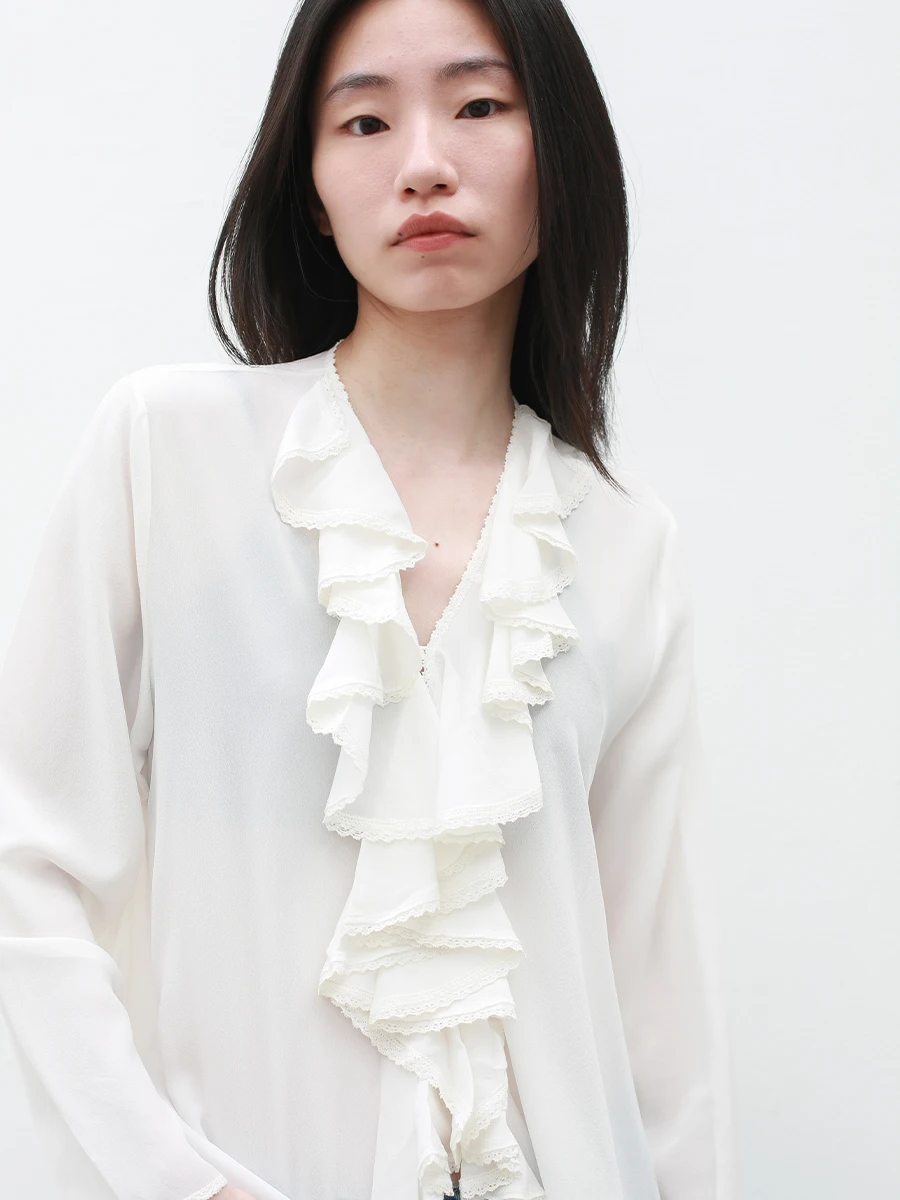 Женская шелковая блузка-рубашка с V-образным вырезом, длинными рукавами и плиссированными деталями, из натурального шелка, с цветными вставками, модный женский топ
Женская шелковая блузка-рубашка с V-образным вырезом, длинными рукавами и плиссированными деталями, из натурального шелка, с цветными вставками, модный женский топ