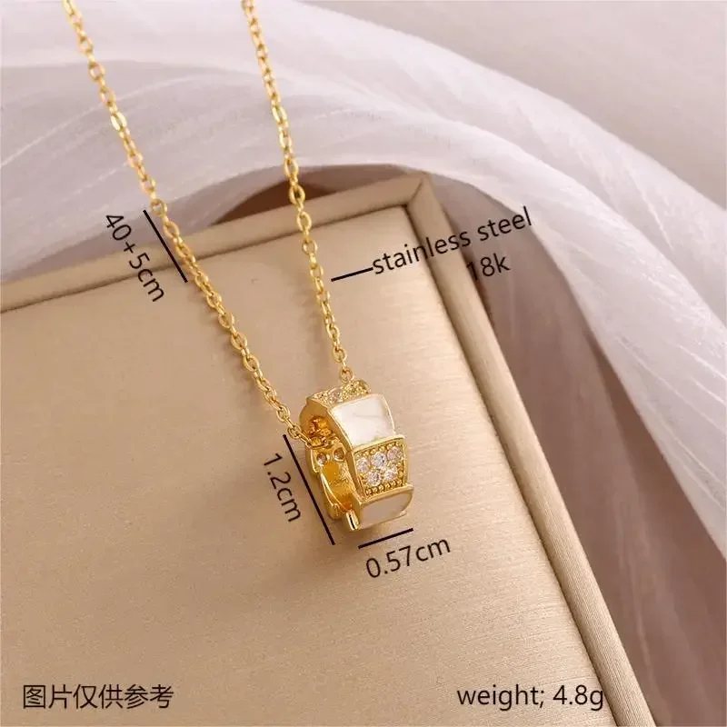 2025 new Black and white fritillary snake bone diamond necklace simple collarbone chain
2025 new Black and white fritillary snake bone diamond necklace simple collarbone chain