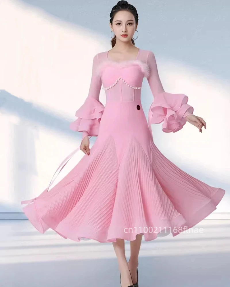 Modern Dance Performance Dress, High-end Ostrich Fur Fashion Dress, New Group Stage Dance Performance Dress for Women
Modern Dance Performance Dress, High-end Ostrich Fur Fashion Dress, New Group Stage Dance Performance Dress for Women