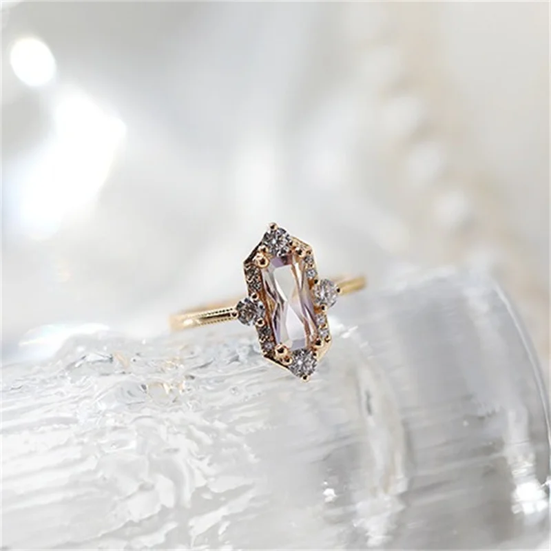 French Vintage Zircon Luxury Ring for Women Stainless Steel Fashion Exquisite Simple Ring Jewelry Accessories Gift Wholesale
French Vintage Zircon Luxury Ring for Women Stainless Steel Fashion Exquisite Simple Ring Jewelry Accessories Gift Wholesale