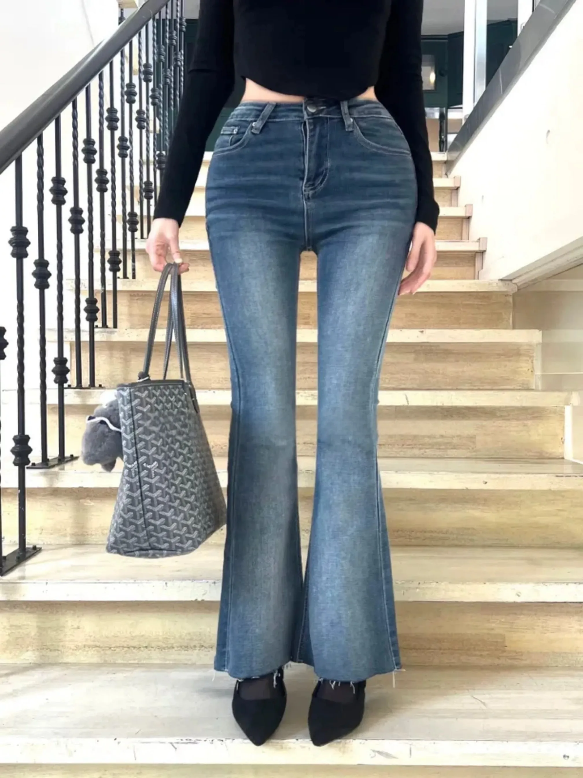 High Waist Slimming High-Rise Bell Bottom Denim Jeans Women's Vintage Washed Highlight Dark Color Hip-Lifting Long Jeans
High Waist Slimming High-Rise Bell Bottom Denim Jeans Women's Vintage Washed Highlight Dark Color Hip-Lifting Long Jeans