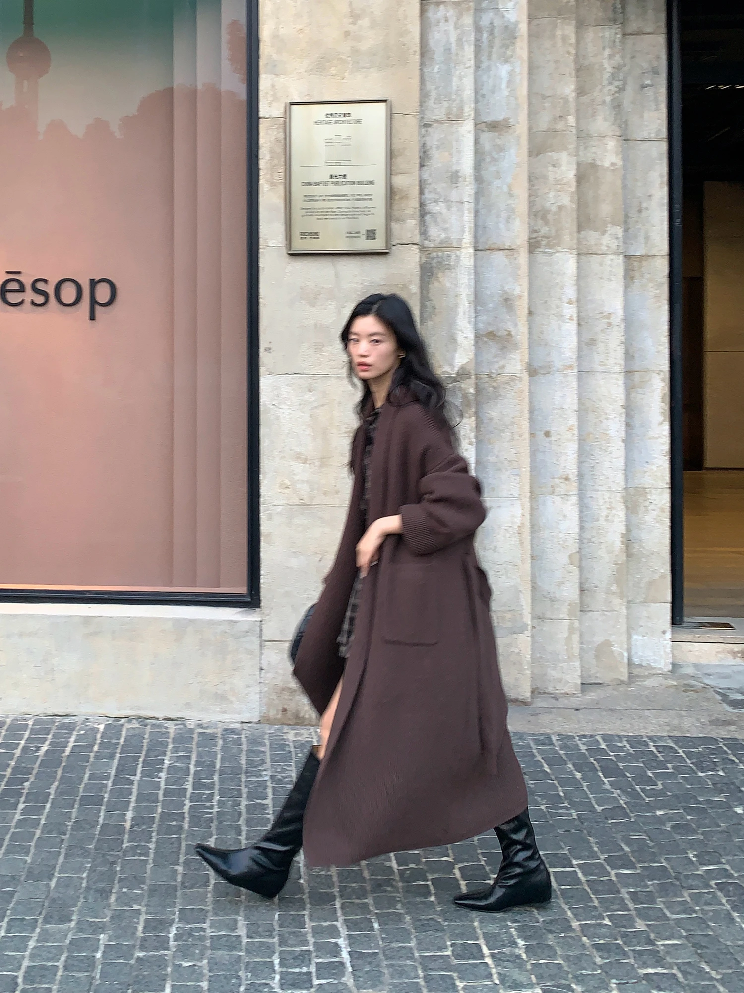 Длинный вязаный свитер Pusumede, пальто, женская верхняя одежда длиной до колена, повседневная простая одежда из смеси полиэстера и нейлона, длинный све
Длинный вязаный свитер Pusumede, пальто, женская верхняя одежда длиной до колена, повседневная простая одежда из смеси полиэстера и нейлона, длинный све