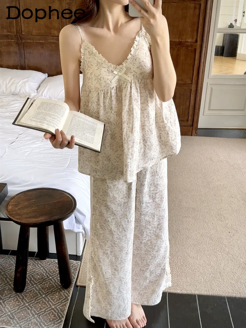 2025 Summer New Sweet Girl Bow Lace Japanese Original Floral Suspender Pajamas Comfortable Casual Loungewear Pajamas Set
2025 Summer New Sweet Girl Bow Lace Japanese Original Floral Suspender Pajamas Comfortable Casual Loungewear Pajamas Set