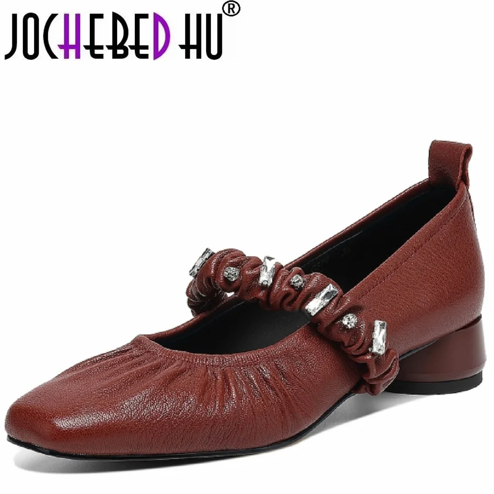 【JOCHEBED HU】Женские туфли ручной работы из натуральной кожи с квадратным носком на массивном каблуке, женские туфли с пряжкой и жемчугом, 34-40
【JOCHEBED HU】Женские туфли ручной работы из натуральной кожи с квадратным носком на массивном каблуке, женские туфли с пряжкой и жемчугом, 34-40