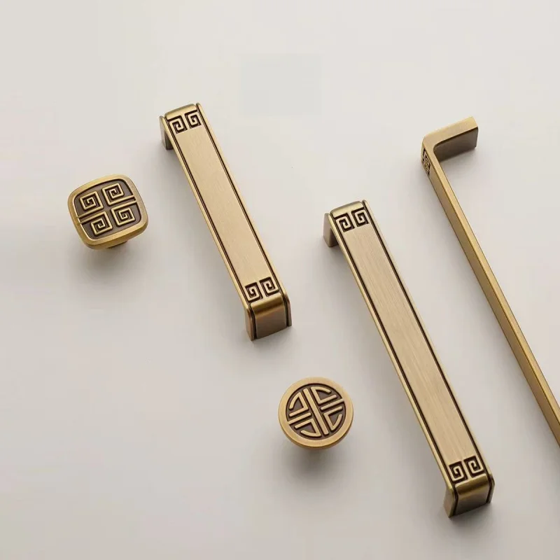 Vintage French-style cabinet door handle, new Chinese-style drawer wardrobe door cabinet handle, retro American-style antique br
Vintage French-style cabinet door handle, new Chinese-style drawer wardrobe door cabinet handle, retro American-style antique br