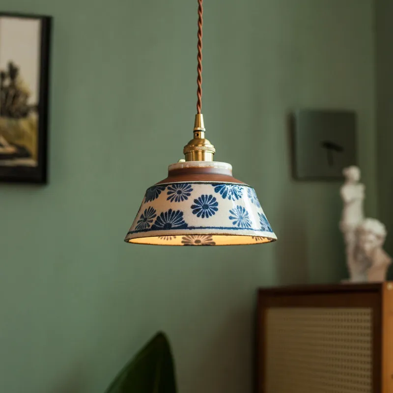 European Retro LED Ceramic Chandelier Living Room Dining Room Corridor Bedroom Bedside Decorative Lighting
European Retro LED Ceramic Chandelier Living Room Dining Room Corridor Bedroom Bedside Decorative Lighting