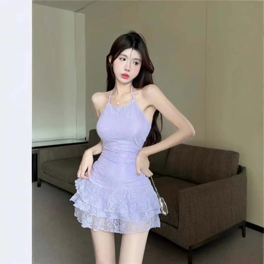 Sweet And Spicy Girl Lace Splice Halter Neck Slimming Women's Summer A-Line Backless Strapless Pleated Short Dress Skirt
Sweet And Spicy Girl Lace Splice Halter Neck Slimming Women's Summer A-Line Backless Strapless Pleated Short Dress Skirt