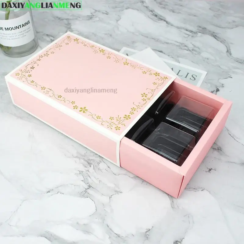 20pcs/lot 19.5x13.5x5cm Pink Lace Gift Boxes - for Mooncakes, Present & Decorations 
20pcs/lot 19.5x13.5x5cm Pink Lace Gift Boxes - for Mooncakes, Present & Decorations