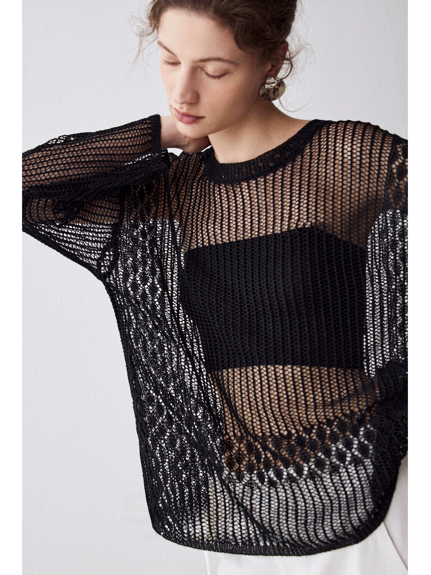 Sofa round Neck Hollow out Knitted Top Lightweight Breathable Ice Sensation Loose Shoulder Long Sleeve Women's T-shirt
Sofa round Neck Hollow out Knitted Top Lightweight Breathable Ice Sensation Loose Shoulder Long Sleeve Women's T-shirt