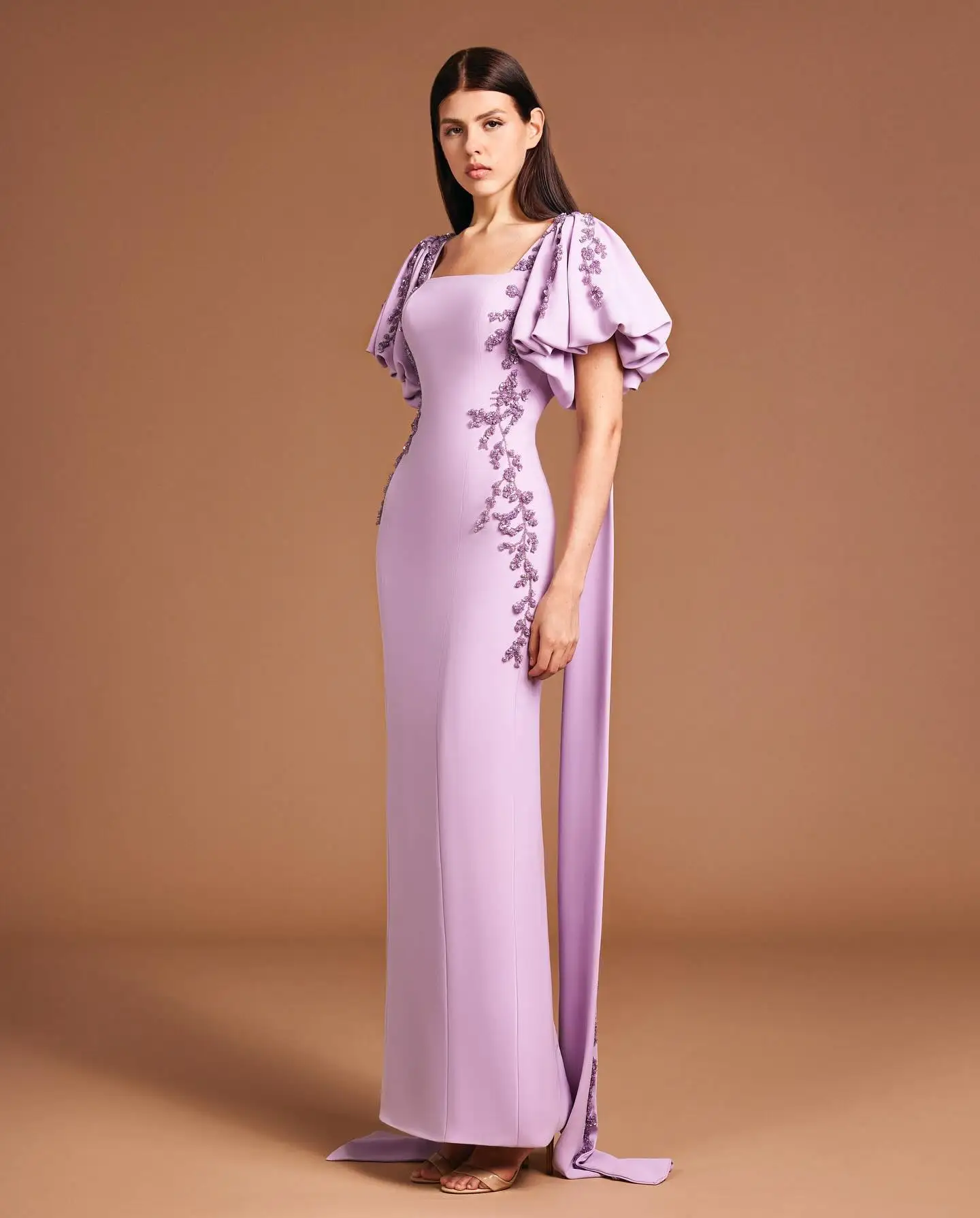 Customized Exquisite Watteau Train Appliques Sequined Evening Dresses Luxury Watteau Train Vestido De Festa Vestido De Noche
Customized Exquisite Watteau Train Appliques Sequined Evening Dresses Luxury Watteau Train Vestido De Festa Vestido De Noche