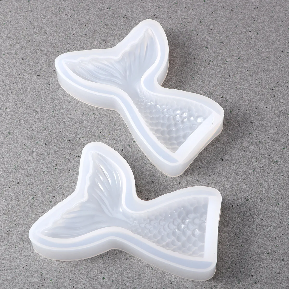 2Pcs Large Fish Tail Silicone Mold for Epoxy Resin DIY Jewelry Making Craft Mould Reusable Flexible Design Epoxy Mold
2Pcs Large Fish Tail Silicone Mold for Epoxy Resin DIY Jewelry Making Craft Mould Reusable Flexible Design Epoxy Mold