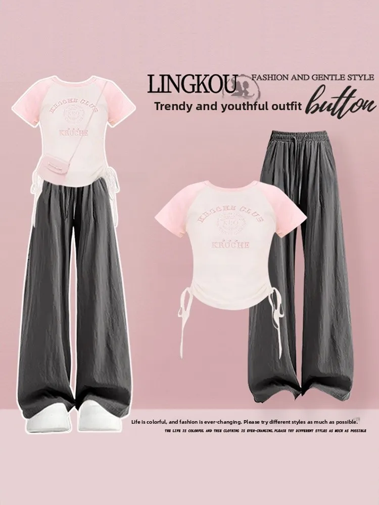 Fashionable Large Size Women's Summer Set Sweet Shoulder Drawstring Short Sleeve T-Shirt with Vintage Casual Pants Two-Piece Set
Fashionable Large Size Women's Summer Set Sweet Shoulder Drawstring Short Sleeve T-Shirt with Vintage Casual Pants Two-Piece Set