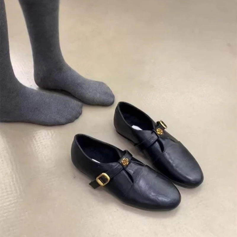 PU Deep Mouth Flat Low Top Shoes Slip On Rubber Round Toe Low Heel 1-3cm Soft Comfortable Non Slip Lightweight Breathable Casual
PU Deep Mouth Flat Low Top Shoes Slip On Rubber Round Toe Low Heel 1-3cm Soft Comfortable Non Slip Lightweight Breathable Casual