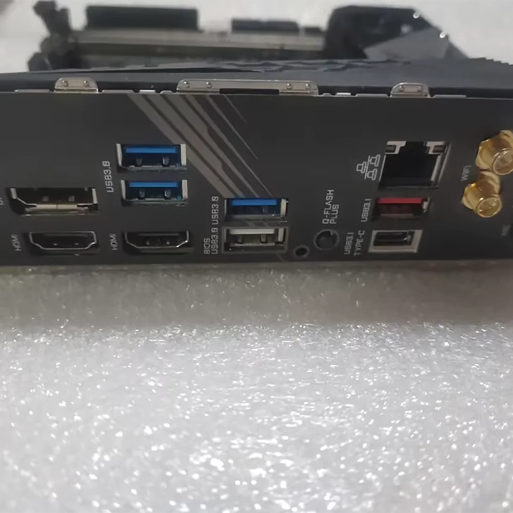 Для G-i-g-a-b-y-t-e X570 I AORUS PRO WIFI AM4 настольная материнская плата X570
Для G-i-g-a-b-y-t-e X570 I AORUS PRO WIFI AM4 настольная материнская плата X570