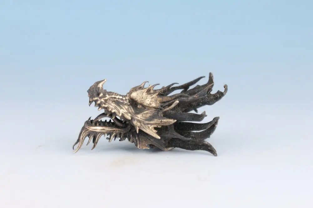 Rare Chinese Old Collectible Bronze Dragon Figure Statue Art Home Decoration
Rare Chinese Old Collectible Bronze Dragon Figure Statue Art Home Decoration