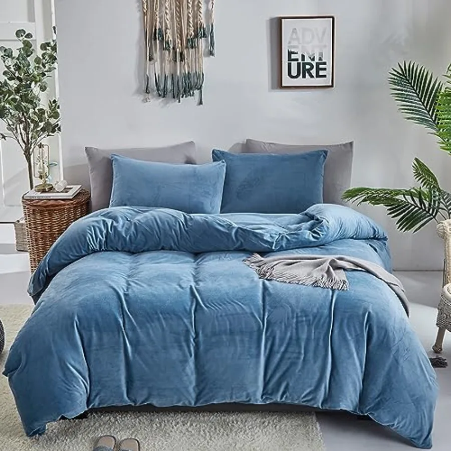 Blue Velvet King Size Duvet Cover Sets 3Pcs Fluffy Bedding Sets Soft Comforter Cover Set Lake Blue Bedding King with 2 x Pillow
Blue Velvet King Size Duvet Cover Sets 3Pcs Fluffy Bedding Sets Soft Comforter Cover Set Lake Blue Bedding King with 2 x Pillow