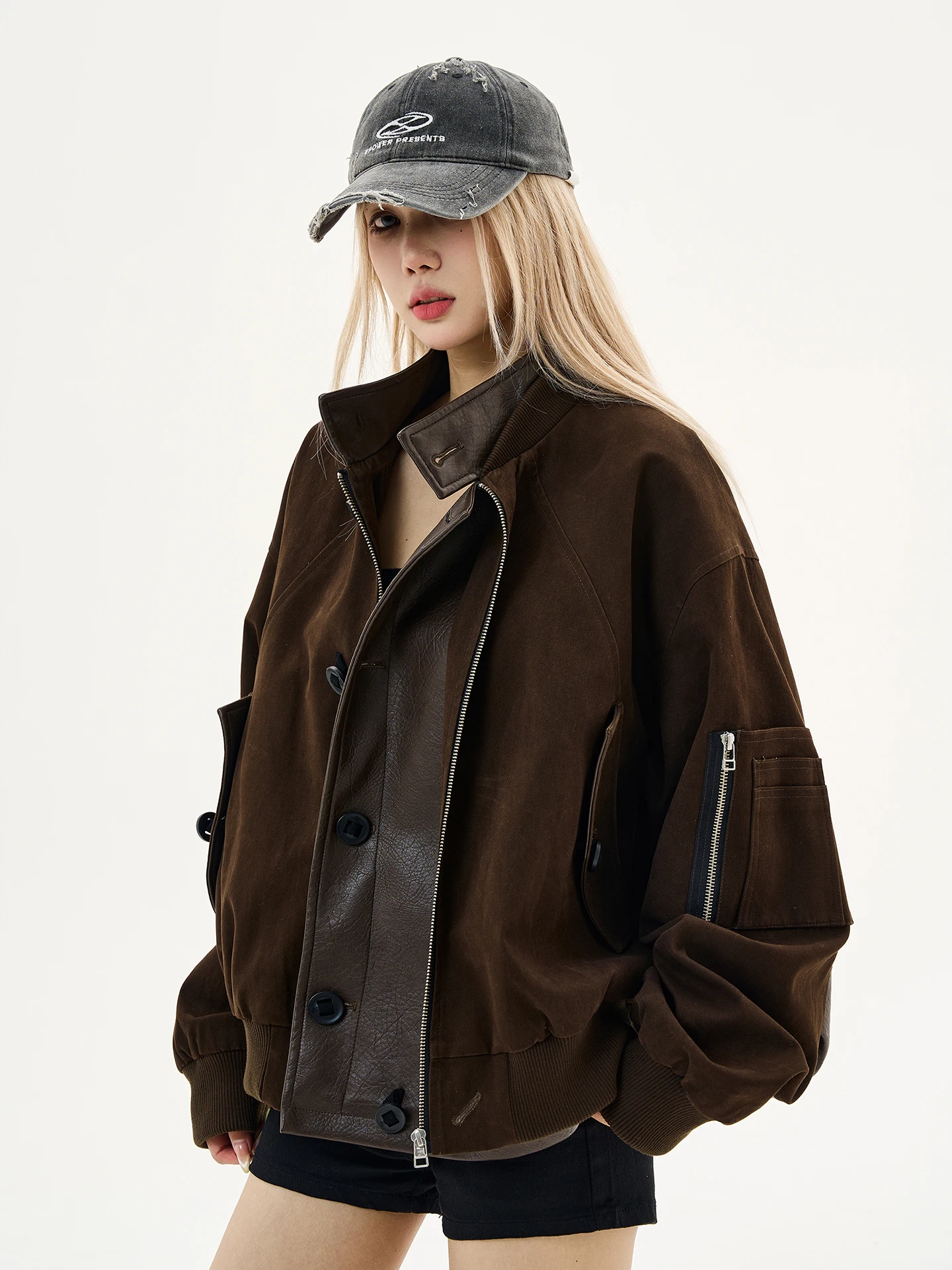 Retro American Design Heavyweight Patchwork Leather Jaet Men's Women's Spring Autumn Stand Collar Baseball Coat Cleanfit
Retro American Design Heavyweight Patchwork Leather Jaet Men's Women's Spring Autumn Stand Collar Baseball Coat Cleanfit