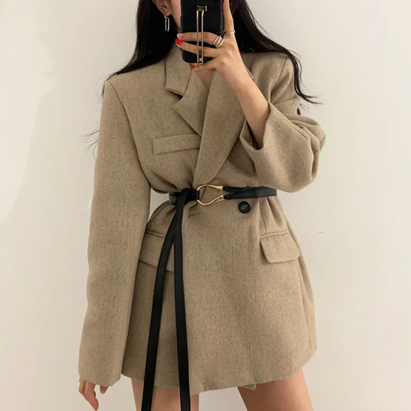 Long Sleeve Thick Turn-down Collar Double Breasted Minimalist Korean Ladies Jacket Women Autumn Winter Short Coat with Belt
Long Sleeve Thick Turn-down Collar Double Breasted Minimalist Korean Ladies Jacket Women Autumn Winter Short Coat with Belt