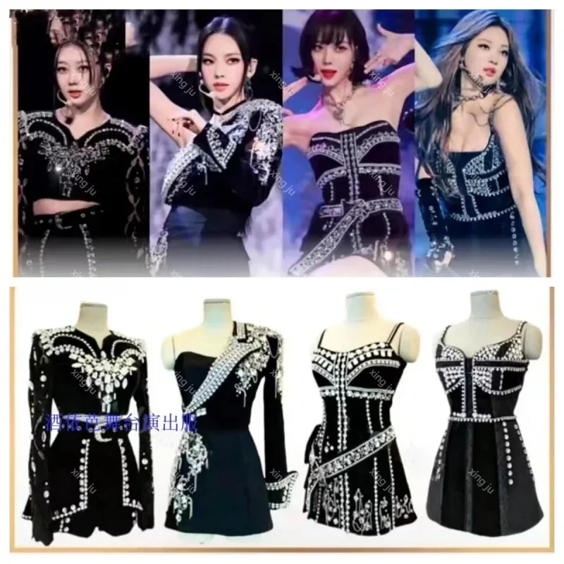 New Kpop Women Group Cosplay Costumes Sexy Sleeveless Off-Shoulder Shiny Dress Female Singer Evening Party Temperament Dresses
New Kpop Women Group Cosplay Costumes Sexy Sleeveless Off-Shoulder Shiny Dress Female Singer Evening Party Temperament Dresses