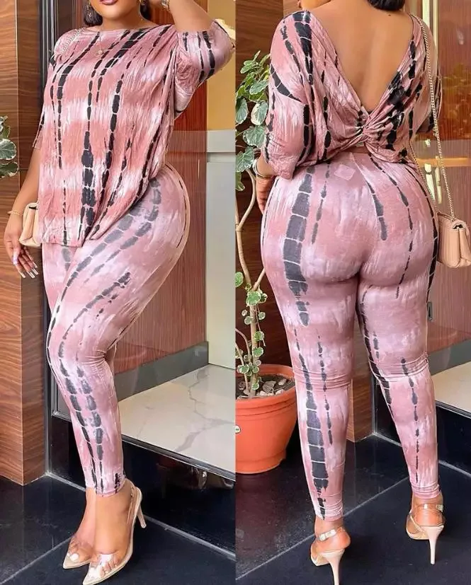 Two Piece Women's Printed Hollow Back Top Solid Casual Yoga Pants Set for Autumn 2023
Two Piece Women's Printed Hollow Back Top Solid Casual Yoga Pants Set for Autumn 2023