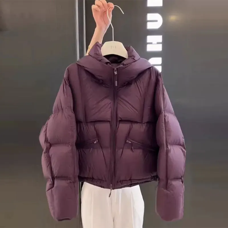Winter Cotton Coat Female 2025 New Short Style Hooded Dark Purple Thick Warm Fashion Temperament Down Padded Overcoat Female
Winter Cotton Coat Female 2025 New Short Style Hooded Dark Purple Thick Warm Fashion Temperament Down Padded Overcoat Female