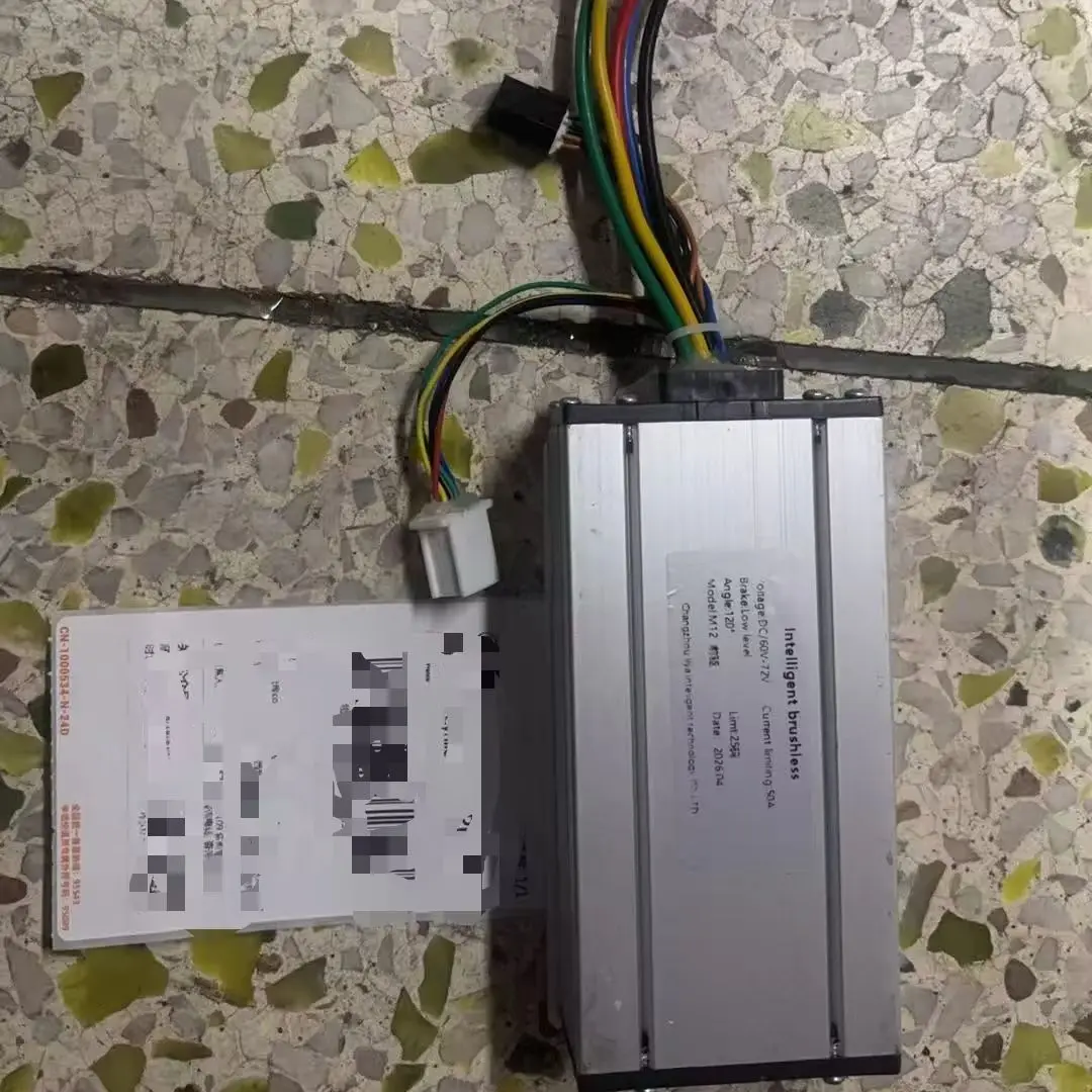 Комплект контроллера LIVIAE NFC с разблокировкой по карте, 60В/72В 45А, с умным дисплеем и полуповоротной ручкой газа для электросамокатов M5, R8, R7, G14
Комплект контроллера LIVIAE NFC с разблокировкой по карте, 60В/72В 45А, с умным дисплеем и полуповоротной ручкой газа для электросамокатов M5, R8, R7, G14