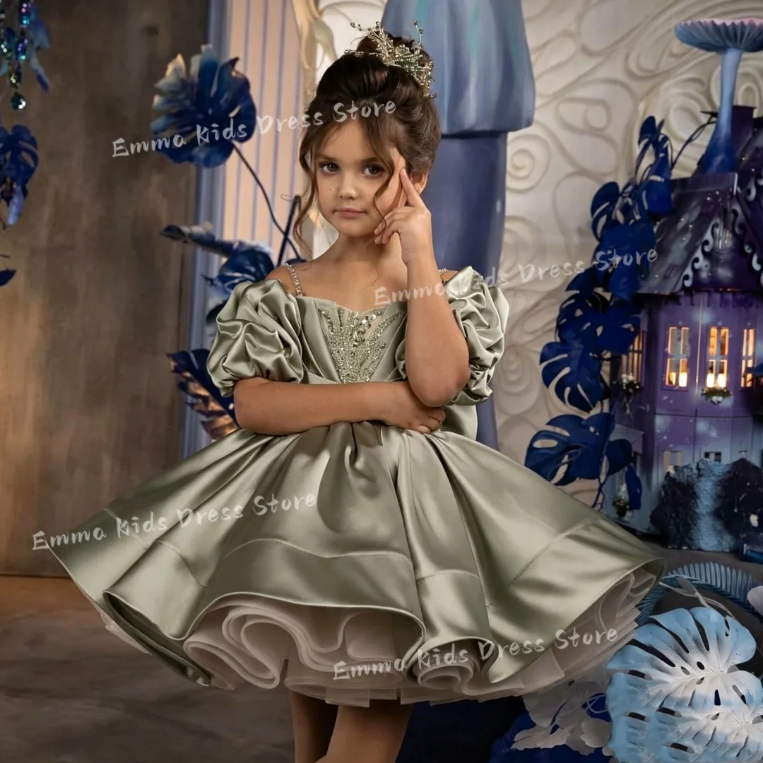 Custom Flower Girl Dress Sleeveless Satin Ruffles Short Children's Birthday Wedding Party Cute Evening Dress
Custom Flower Girl Dress Sleeveless Satin Ruffles Short Children's Birthday Wedding Party Cute Evening Dress