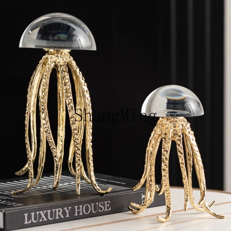 ZYY light luxury high-end luxury metal high-end sense niche art ornament entrance club decoration
ZYY light luxury high-end luxury metal high-end sense niche art ornament entrance club decoration