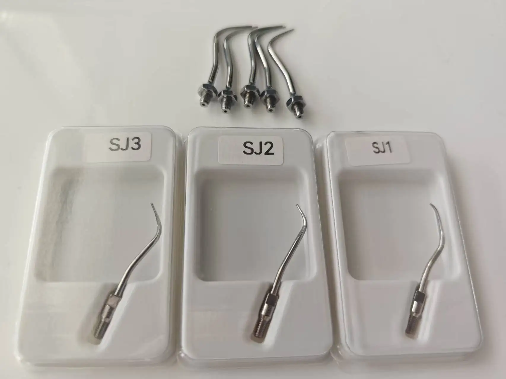 5PCS Dental Ultrasonic Scaler Tips SJ1-SJ3 A1 Multifunctional Compatible with NSK Air Scaler for Professional Cleaning
5PCS Dental Ultrasonic Scaler Tips SJ1-SJ3 A1 Multifunctional Compatible with NSK Air Scaler for Professional Cleaning