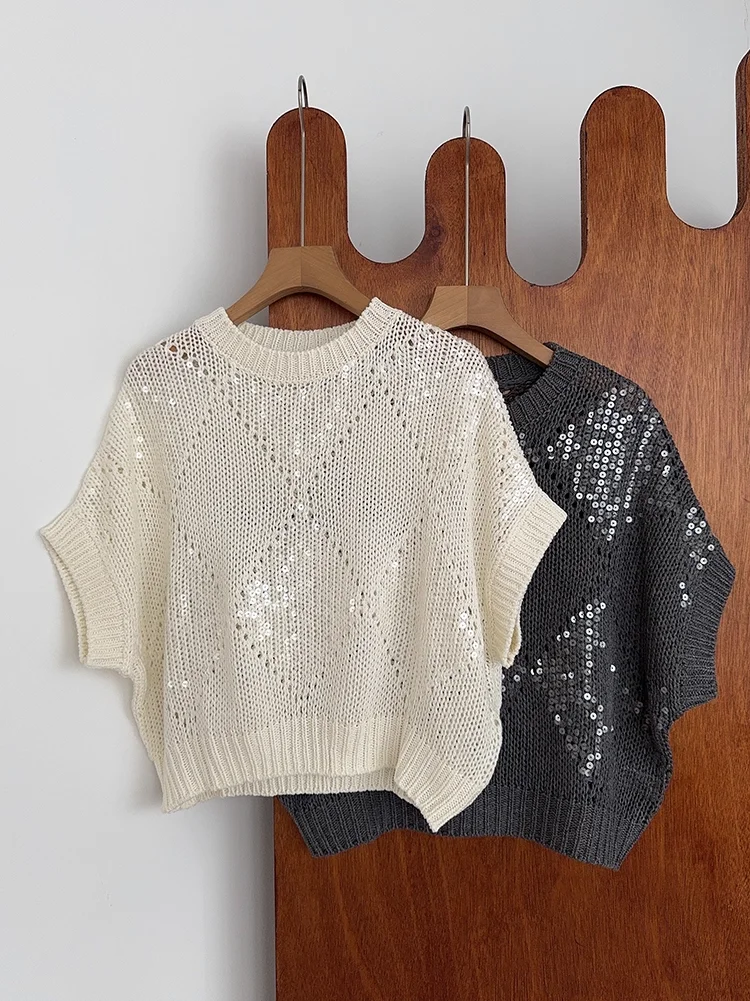 Sequinned Women Plaid Hollow Out Sweater Round Neck Short Sleeve Loose Knitted Pullover
Sequinned Women Plaid Hollow Out Sweater Round Neck Short Sleeve Loose Knitted Pullover